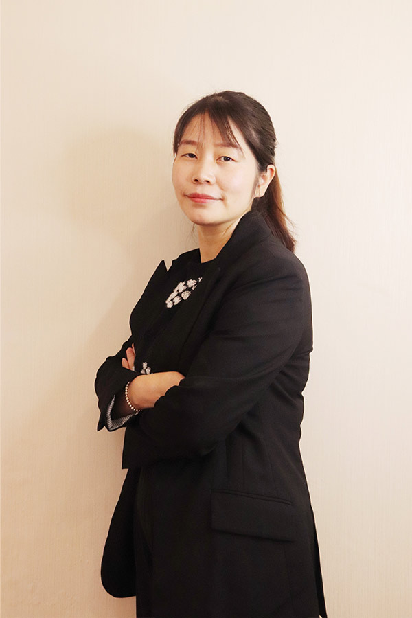 米脂吕瑶 本科学历,毕业于陕西师范大学