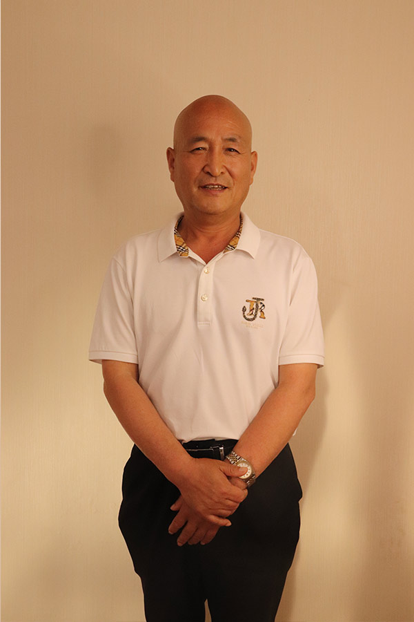 米脂杨养民 本科学历，毕业于陕西师范大学